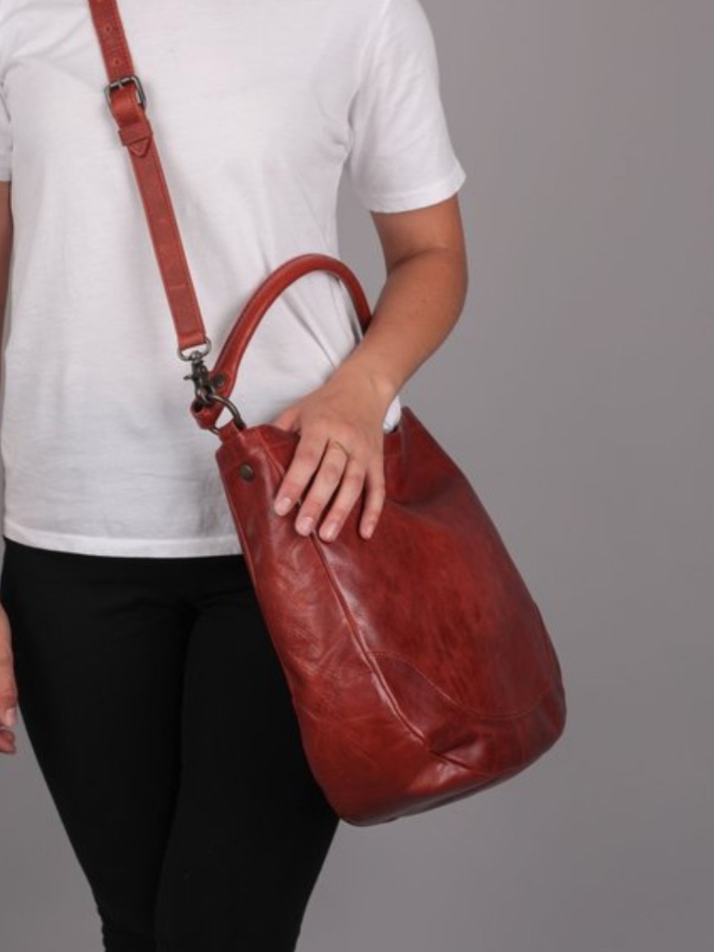 FRYE MELISSA HOBO BAG